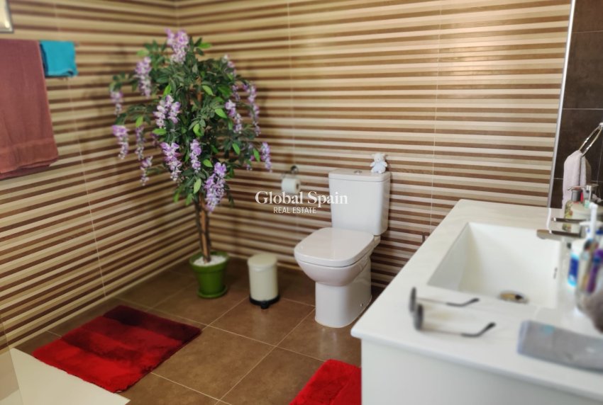 Revente - VILLA -
COX - Cox