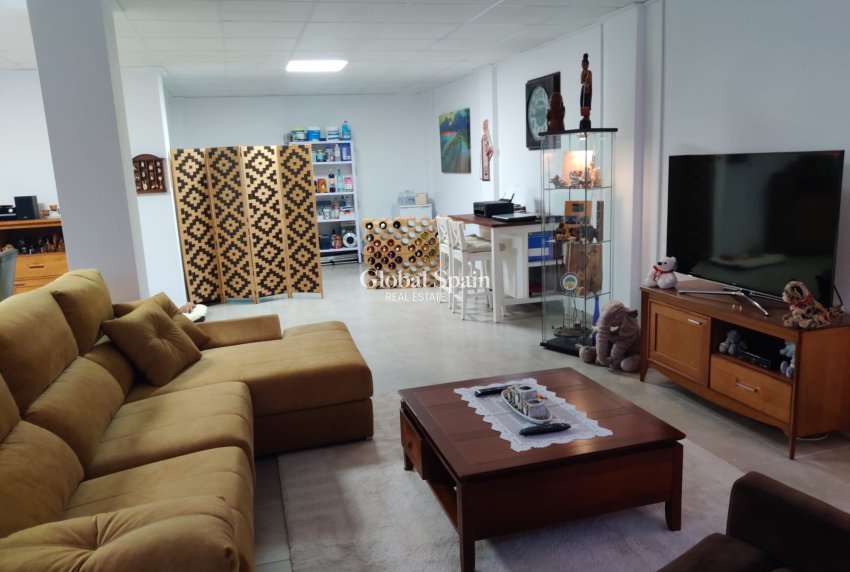 Revente - VILLA -
COX - Cox