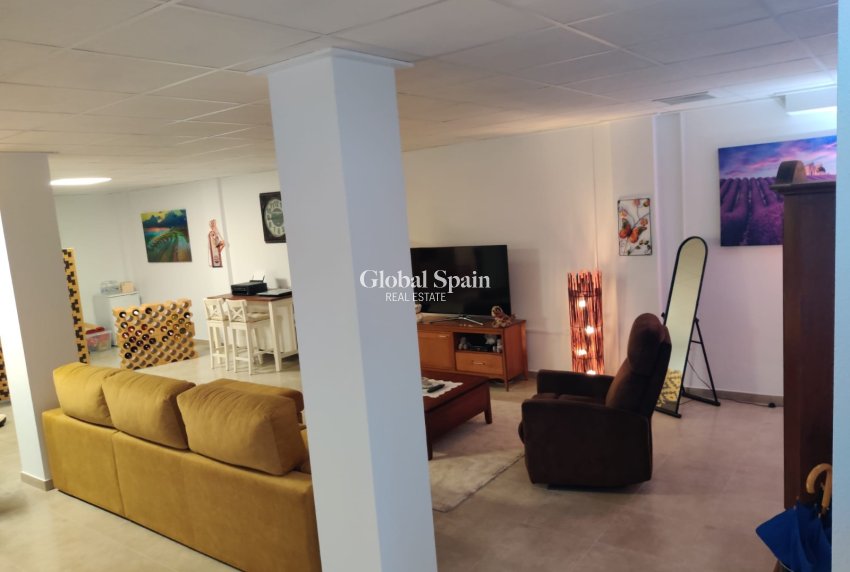 Revente - VILLA -
COX - Cox