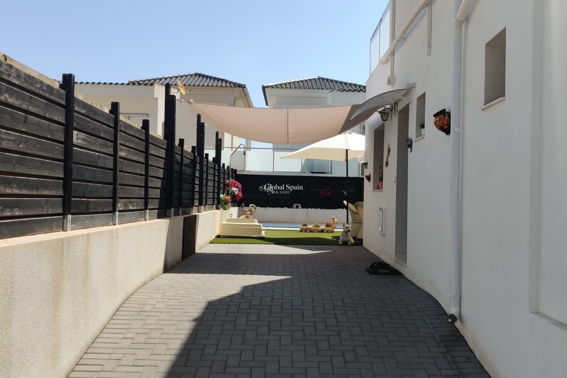 Revente - VILLA -
COX - Cox