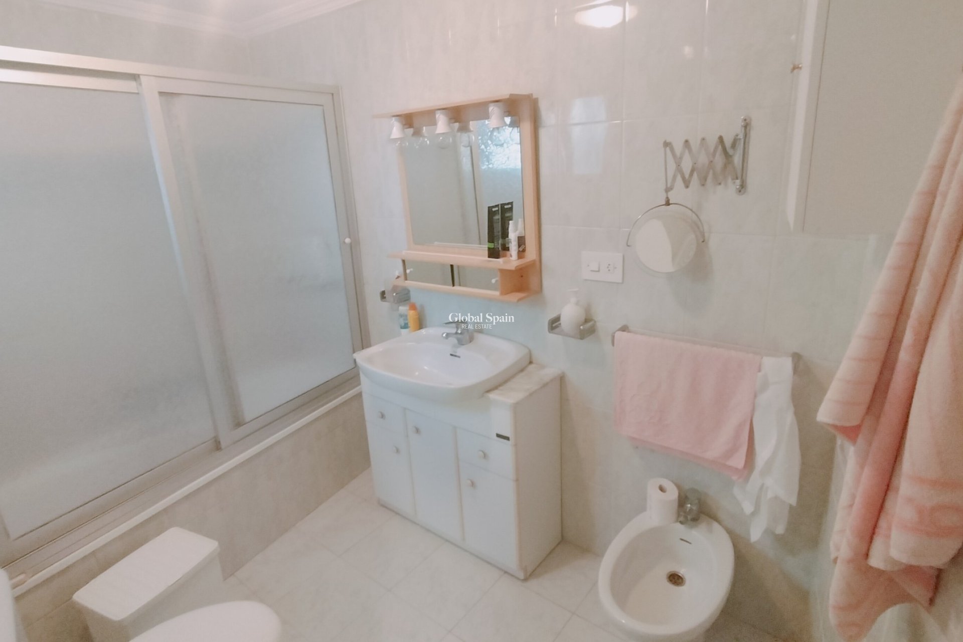 Revente - VILLA -
CREVILLENTE - Inland