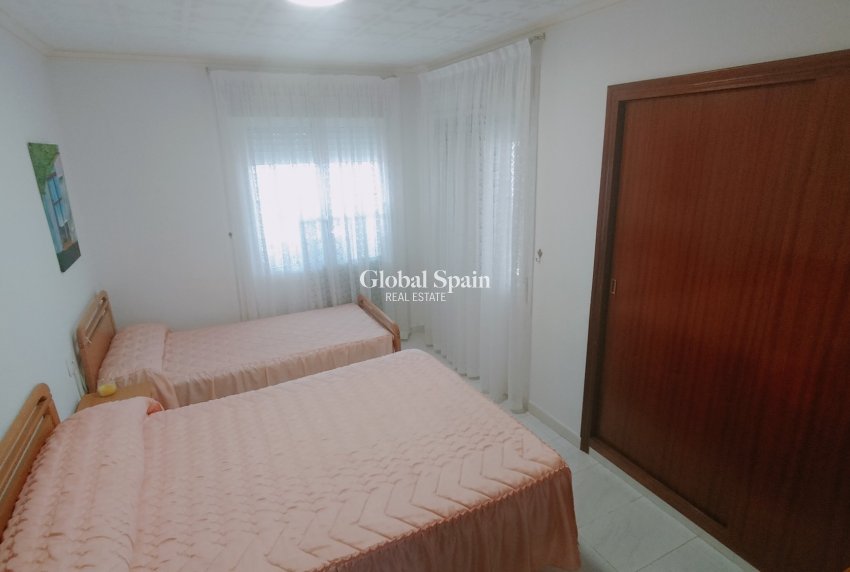 Revente - VILLA -
CREVILLENTE - Inland