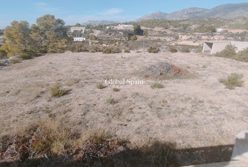 Revente - VILLA -
CREVILLENTE - Inland