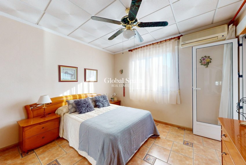 Revente - VILLA -
CREVILLENTE - Inland