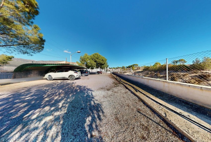 Revente - VILLA -
CREVILLENTE - Inland