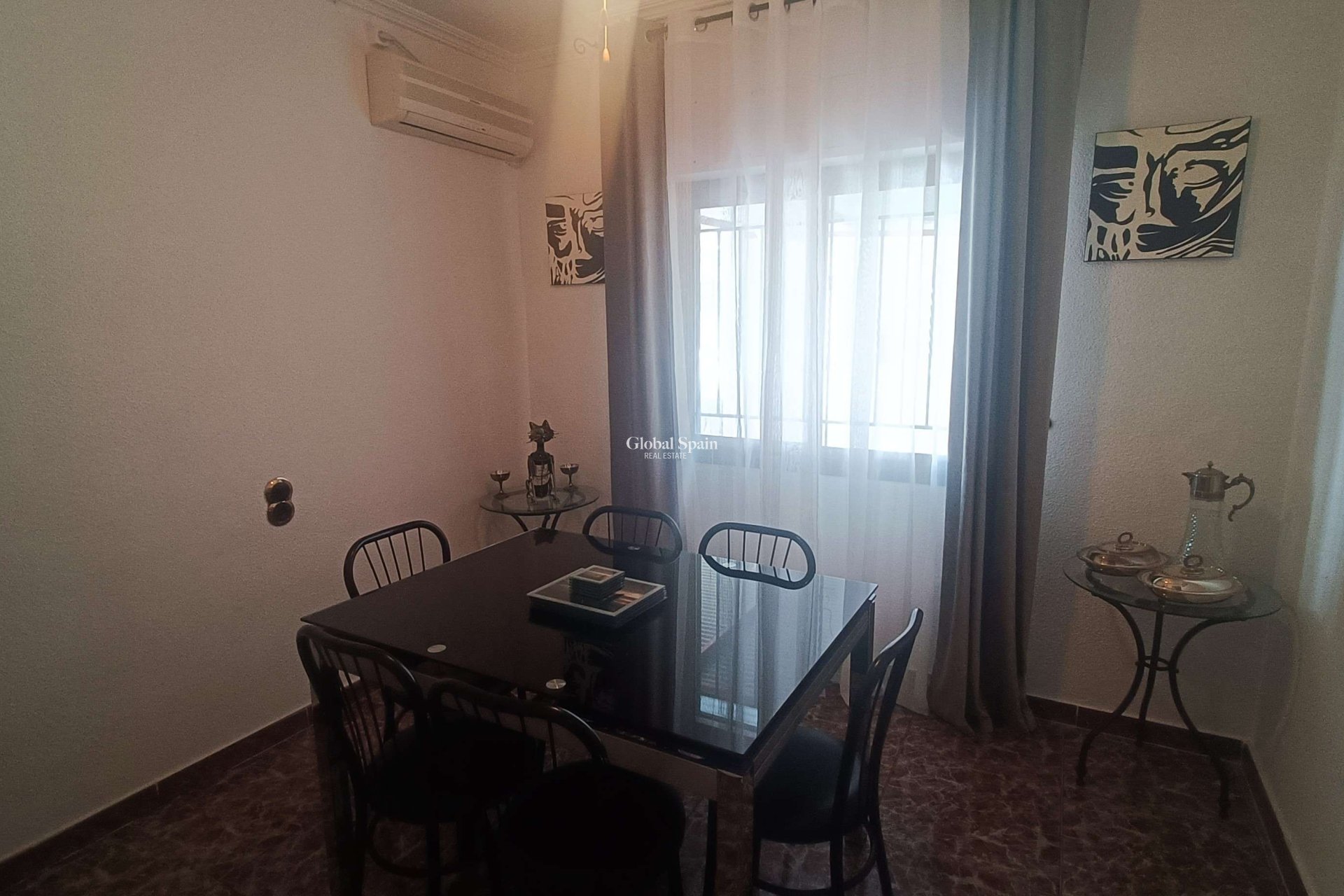 Revente - VILLA -
CREVILLENTE - Inland