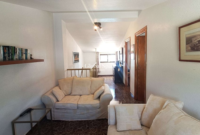 Revente - VILLA -
CREVILLENTE - Inland