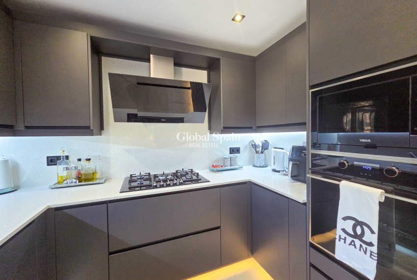 Revente - VILLA -
CREVILLENTE - Inland