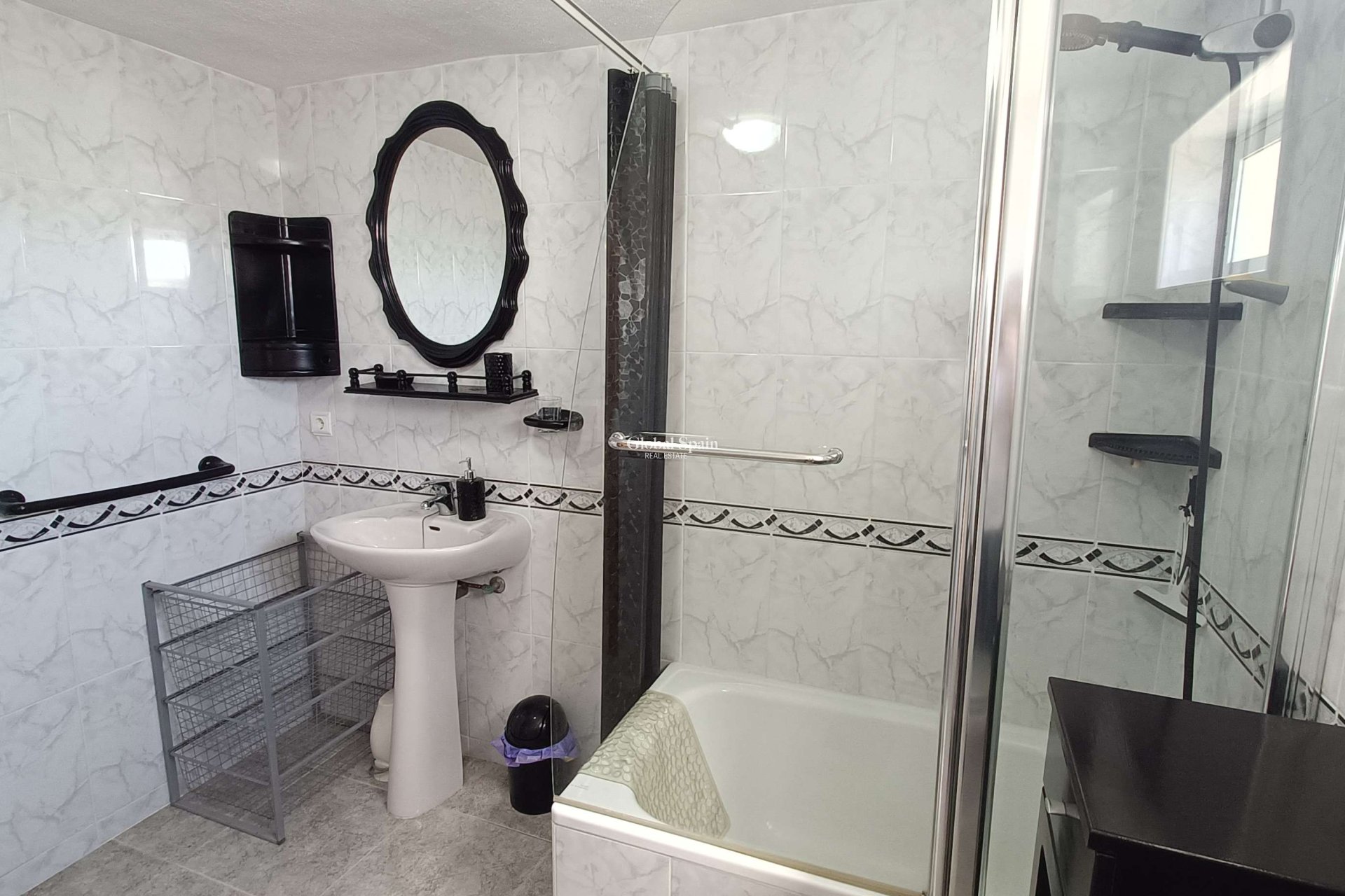 Revente - VILLA -
CREVILLENTE - Inland
