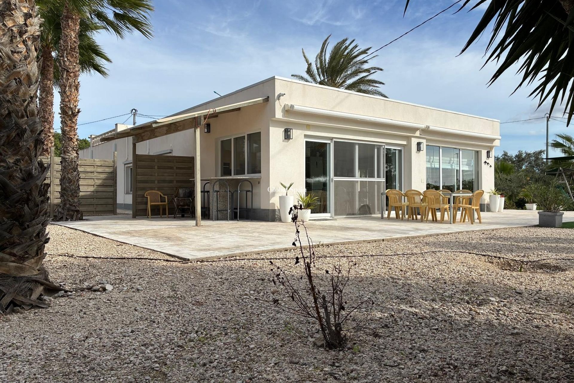 Revente - VILLA -
CREVILLENTE