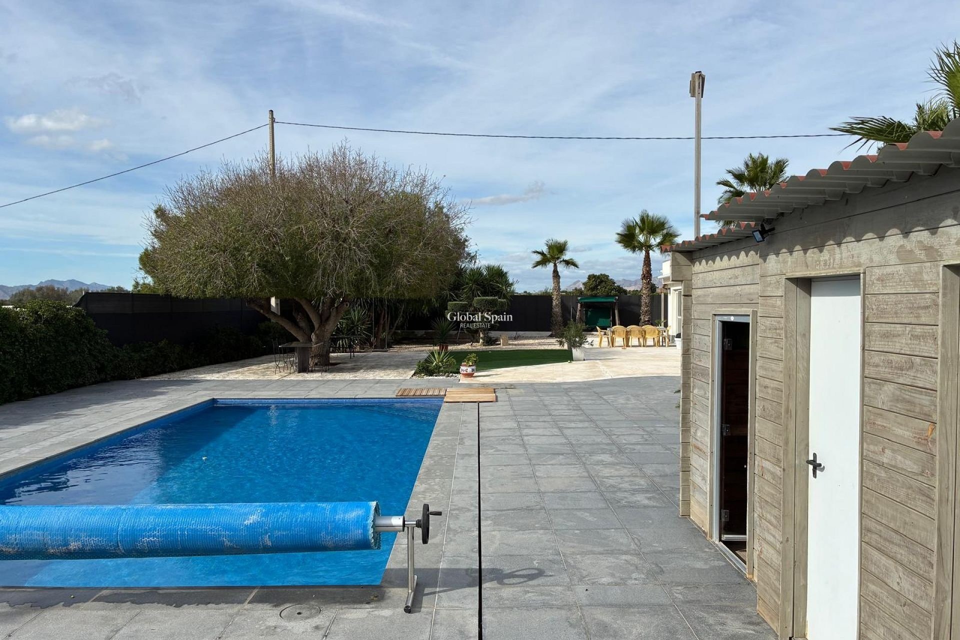 Revente - VILLA -
CREVILLENTE