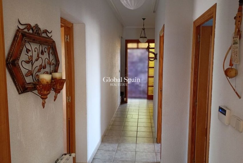 Revente - VILLA -
DAYA NUEVA - Costa Blanca