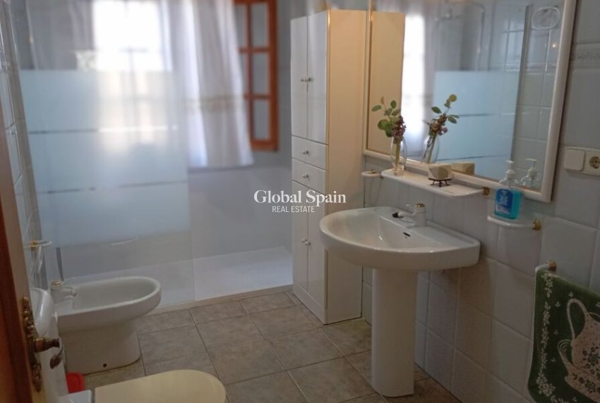 Revente - VILLA -
DAYA NUEVA - Costa Blanca