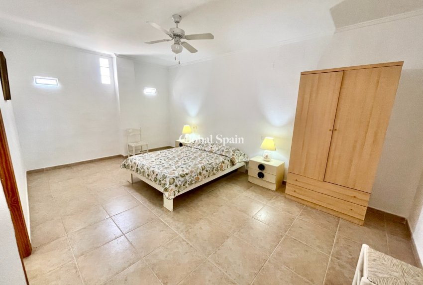 Revente - VILLA -
DAYA NUEVA - Costa Blanca