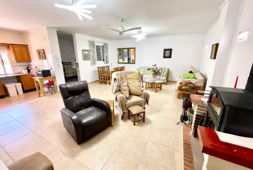 Revente - VILLA -
DAYA NUEVA - Costa Blanca