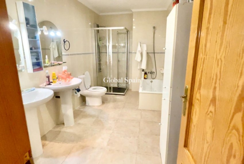 Revente - VILLA -
DAYA NUEVA - Costa Blanca