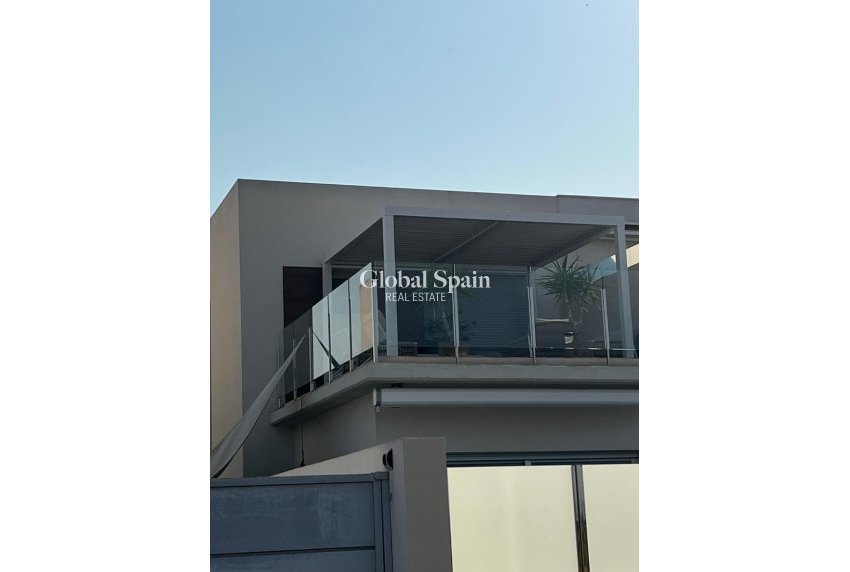 Revente - VILLA -
DAYA VIEJA - Costa Blanca