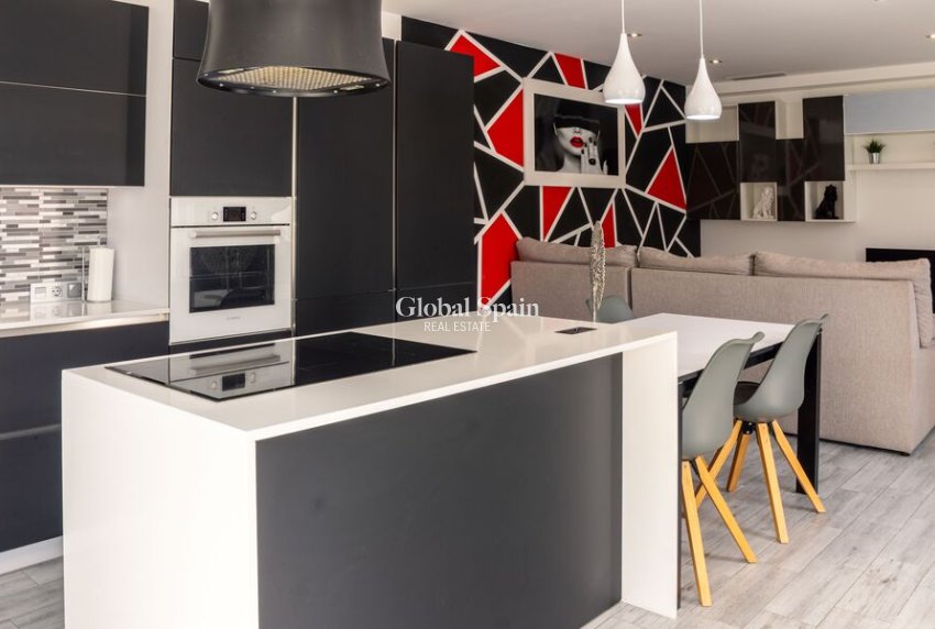 Revente - VILLA -
DAYA VIEJA - Costa Blanca