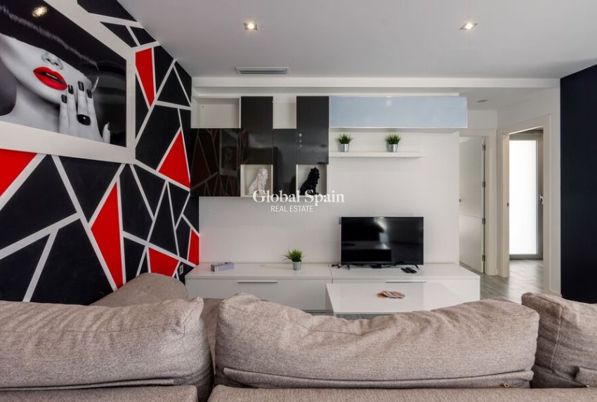 Revente - VILLA -
DAYA VIEJA - Costa Blanca