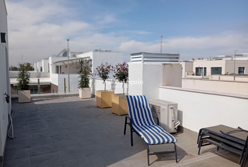 Revente - VILLA -
DAYA VIEJA - Costa Blanca
