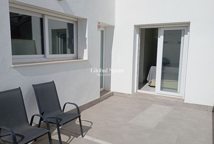 Revente - VILLA -
DAYA VIEJA - Costa Blanca