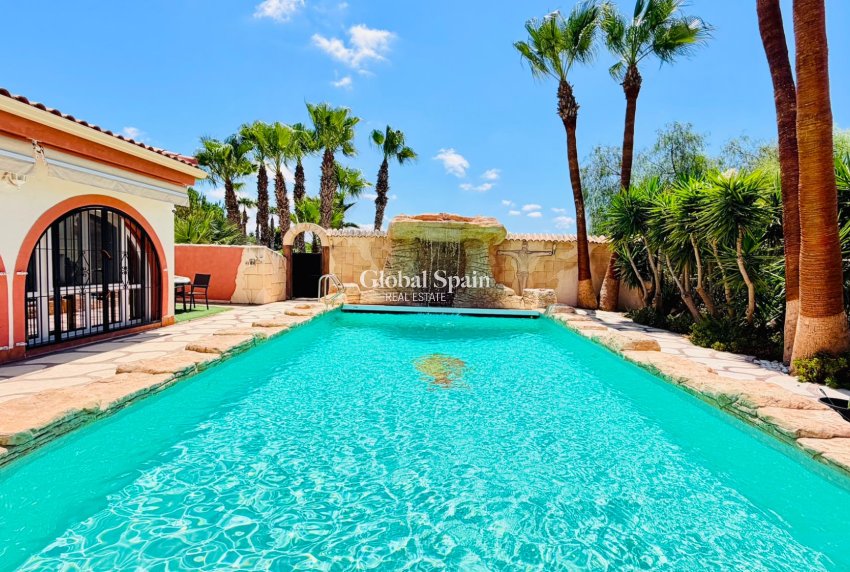 Revente - VILLA -
DAYA VIEJA - Costa Blanca
