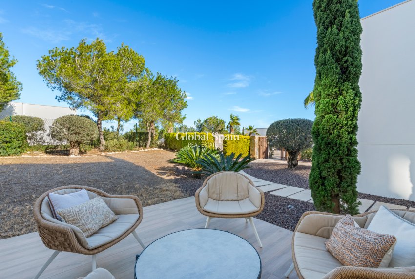 Revente - VILLA -
DEHESA DE CAMPOAMOR - Costa Blanca