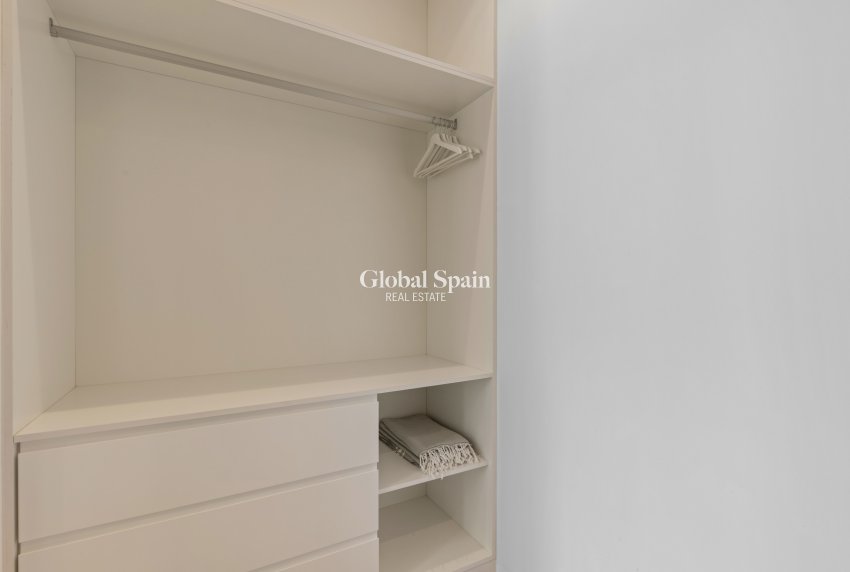 Revente - VILLA -
DEHESA DE CAMPOAMOR - Costa Blanca