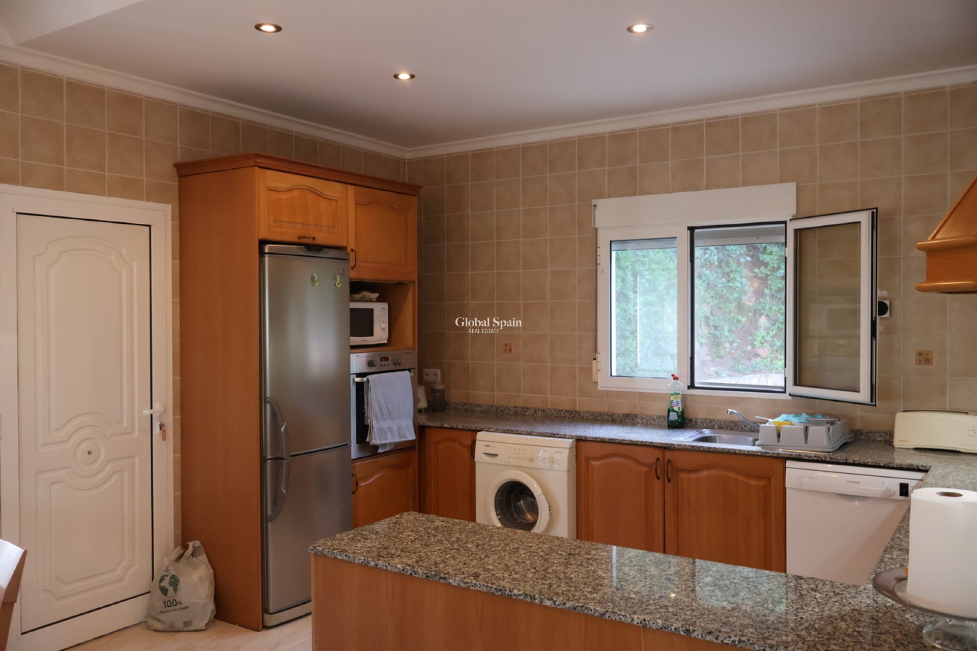 Revente - VILLA -
DENIA - Inland