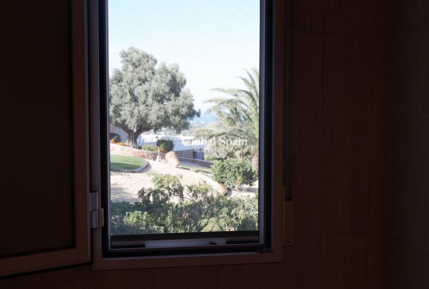 Revente - VILLA -
DENIA - Inland