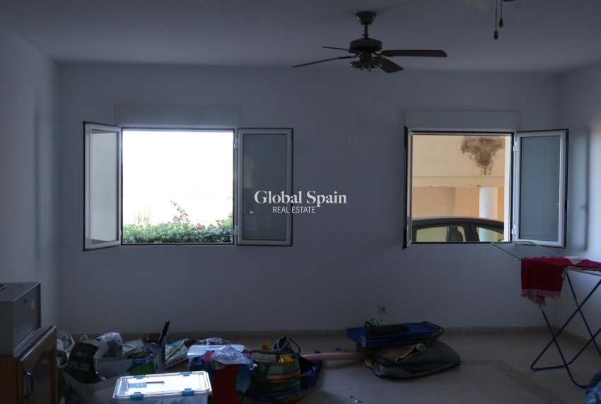 Revente - VILLA -
DENIA - Inland
