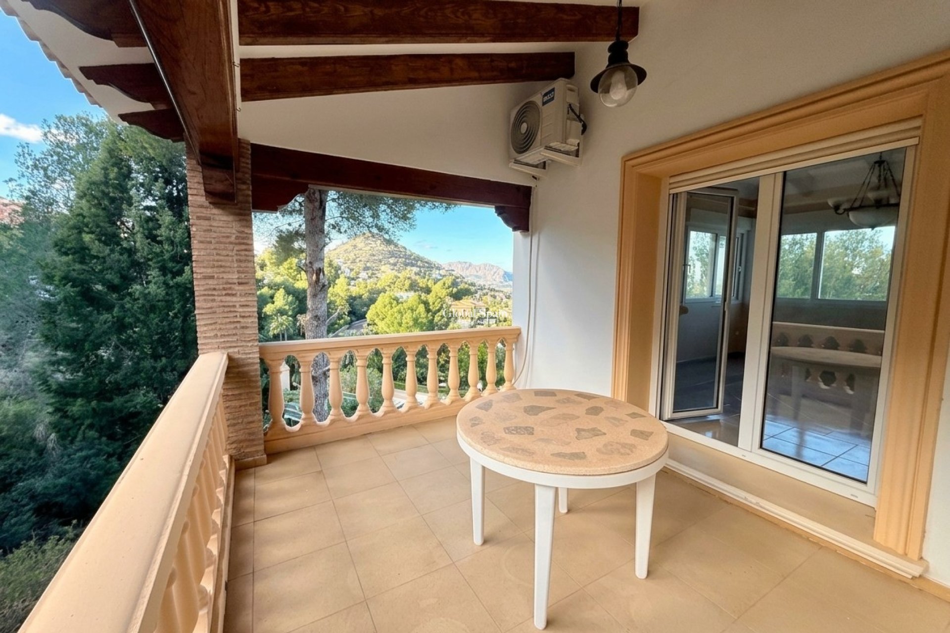Revente - VILLA -
DENIA - La sella - Jesus pobre
