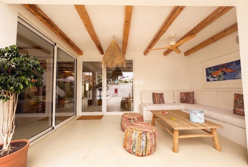Revente - VILLA -
DENIA - Les Marines - Las Marinas