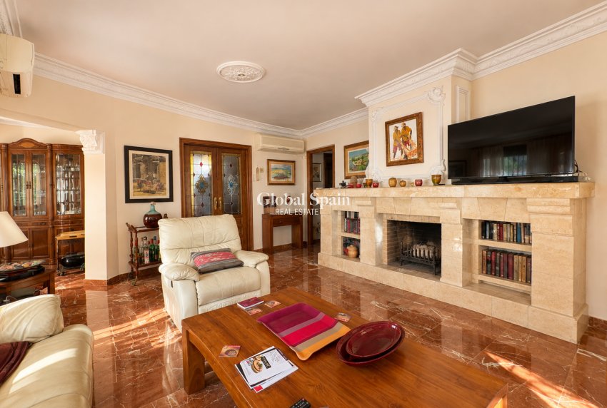 Revente - VILLA -
DENIA - Montgó