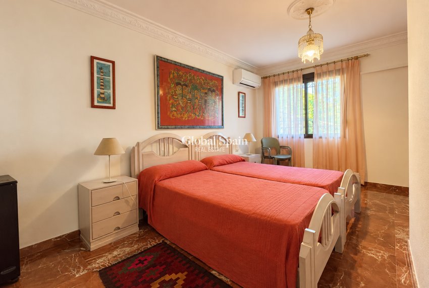 Revente - VILLA -
DENIA - Montgó