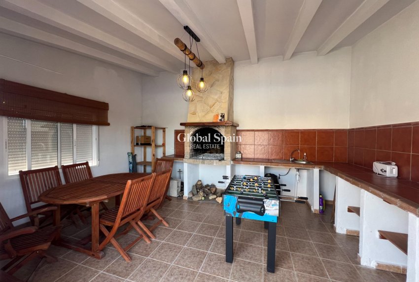 Revente - VILLA -
DOLORES - Cmno. Escorredor