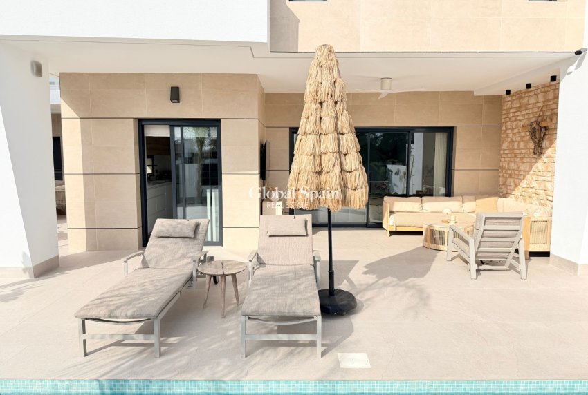 Revente - VILLA -
DOLORES - Costa Blanca