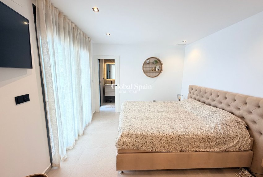 Revente - VILLA -
DOLORES - Costa Blanca