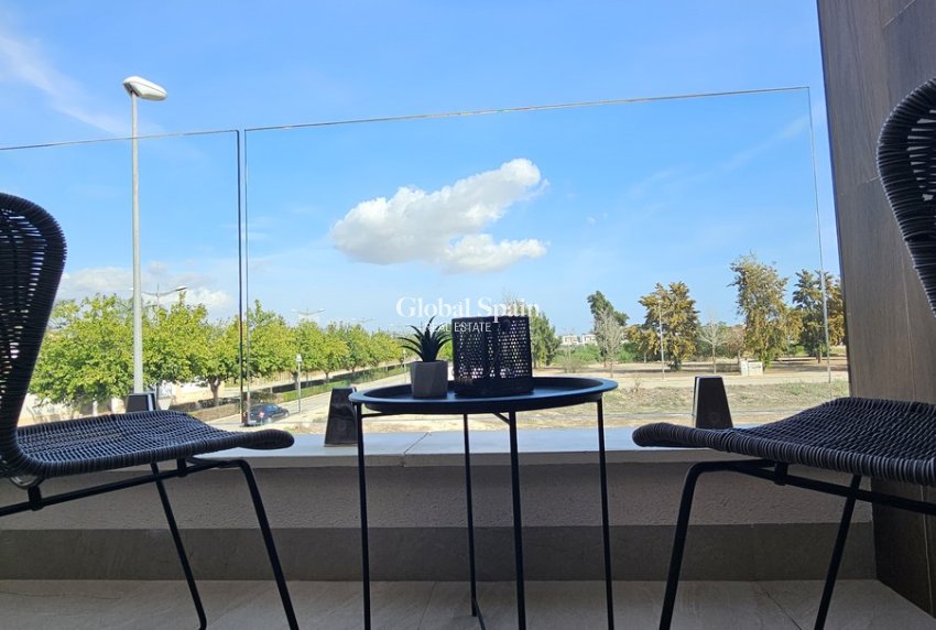 Revente - VILLA -
DOLORES - Sector 4