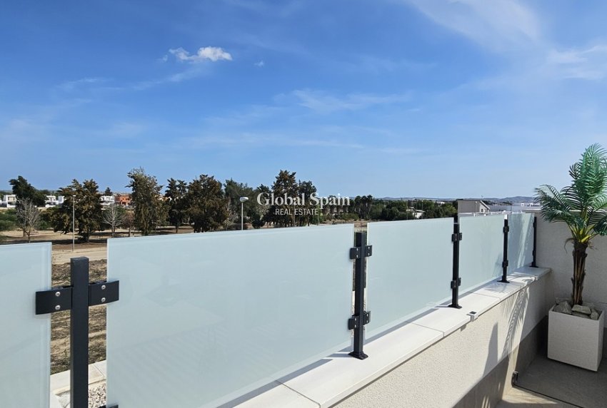 Revente - VILLA -
DOLORES - Sector 4