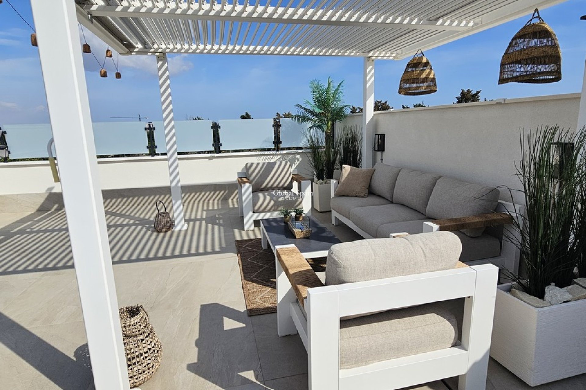 Revente - VILLA -
DOLORES - Sector 4