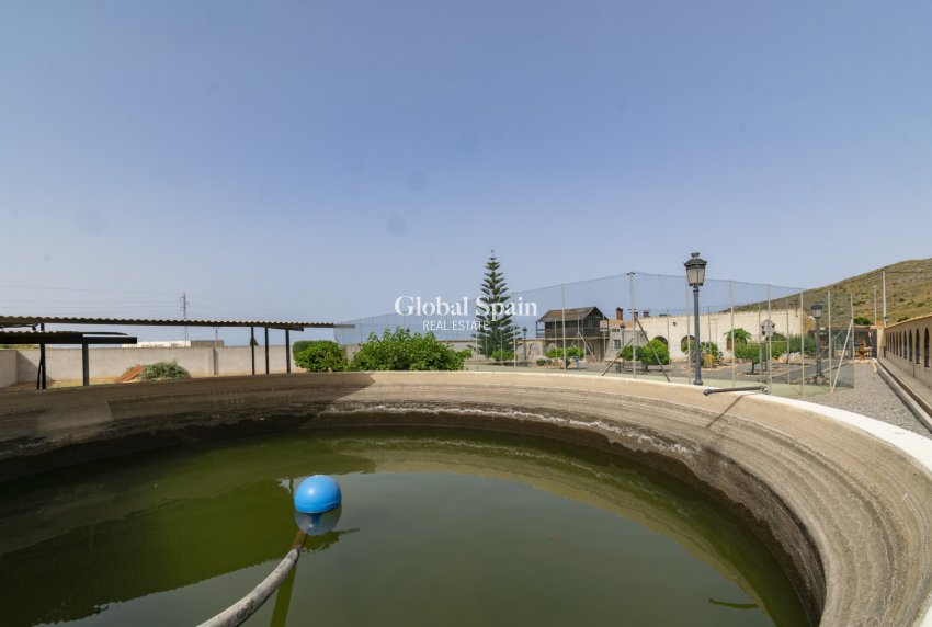 Revente - VILLA -
EL BEAL - Inland