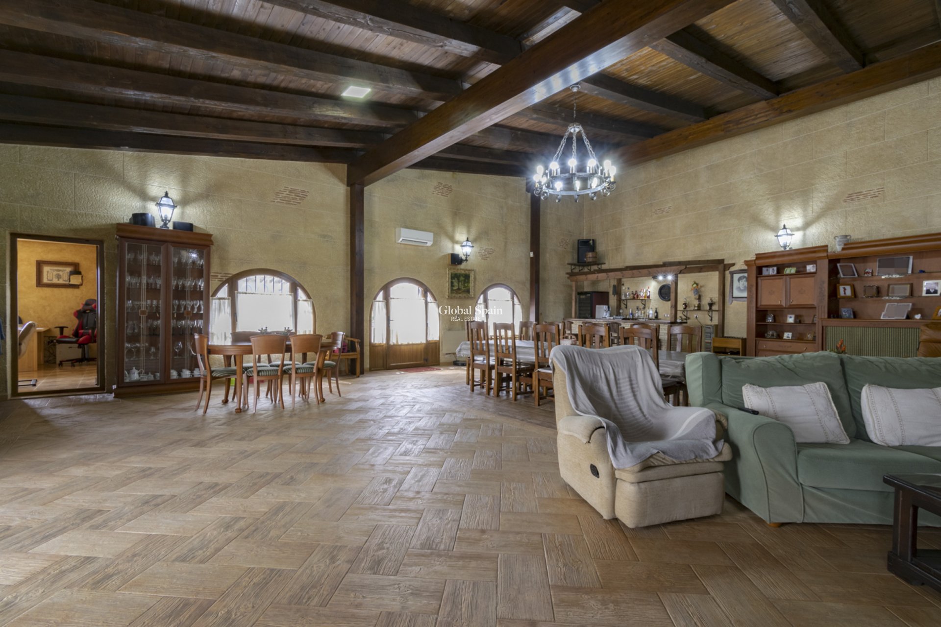 Revente - VILLA -
EL BEAL - Inland