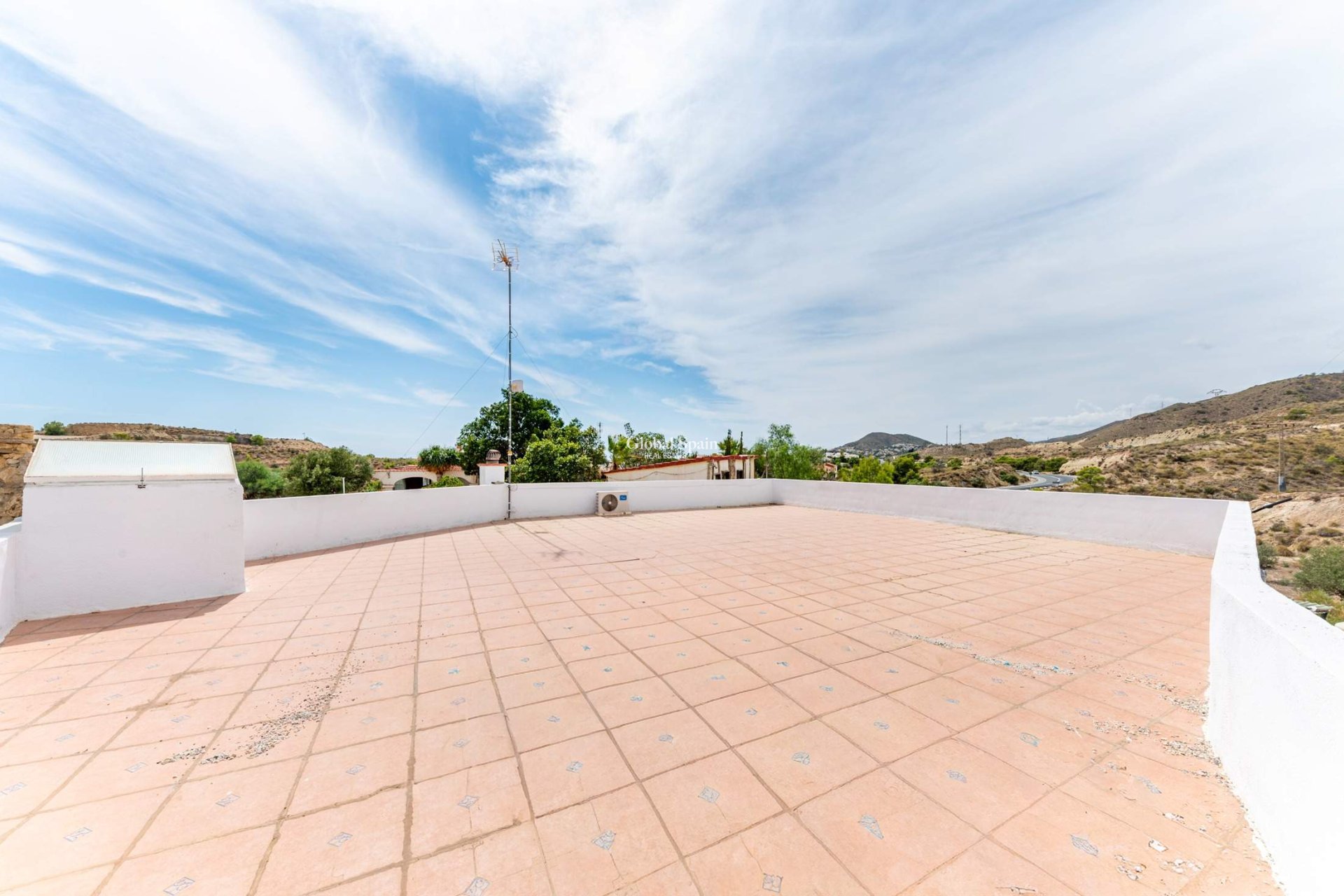 Revente - VILLA -
EL CAMPELLO - Pueblo Acantilado - Lanuza