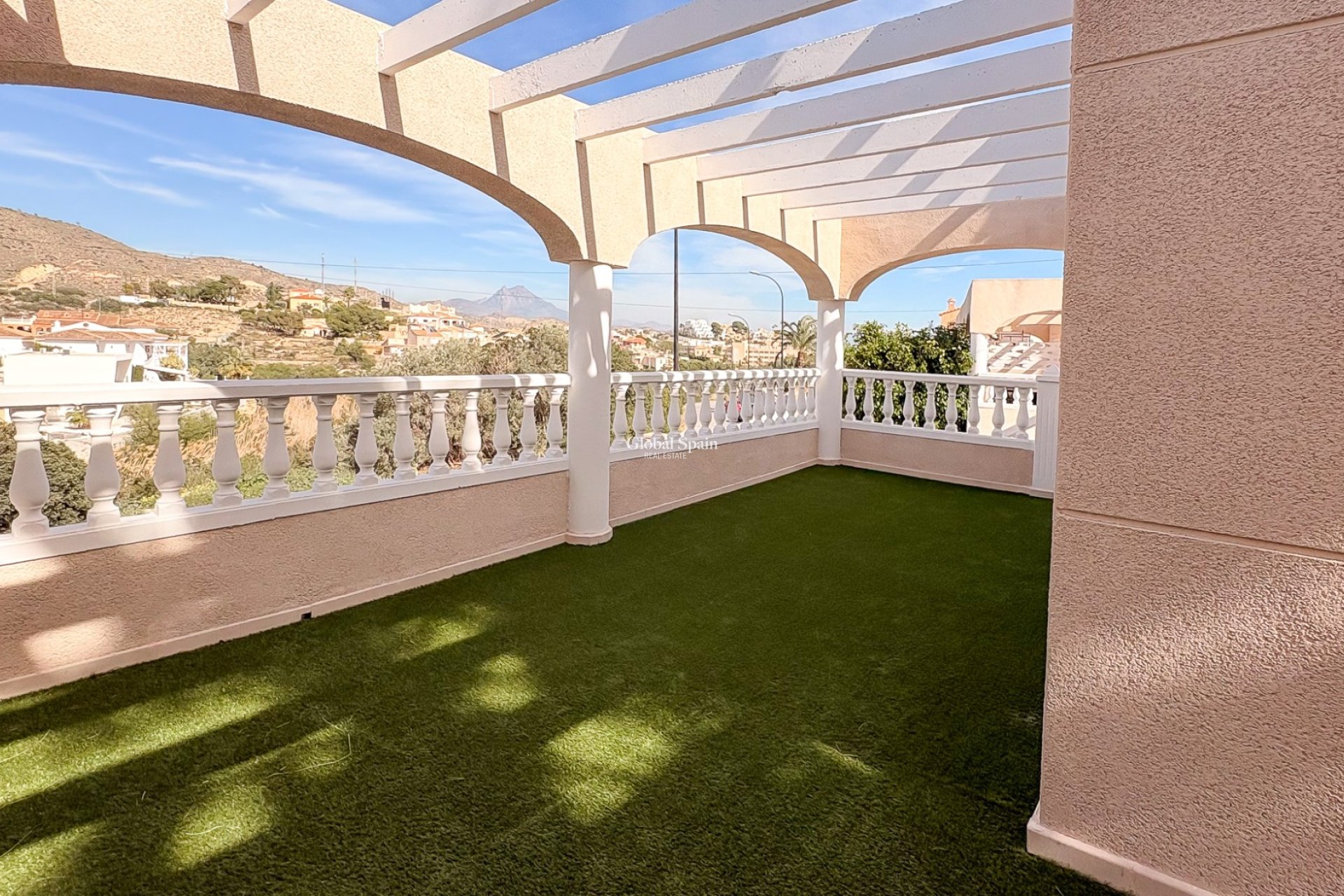 Revente - VILLA -
EL CAMPELLO - Pueblo Acantilado - Venta Lanuza