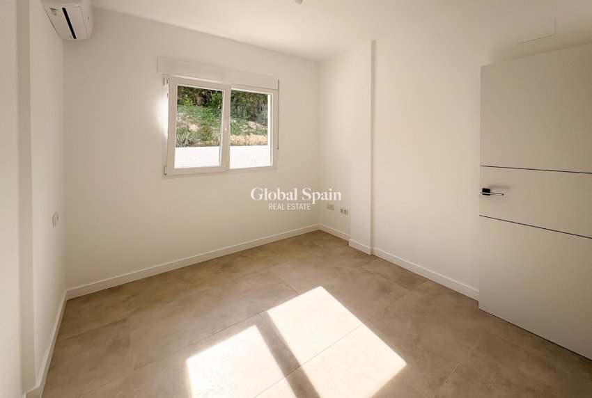 Revente - VILLA -
EL CAMPELLO - Pueblo Acantilado - Venta Lanuza