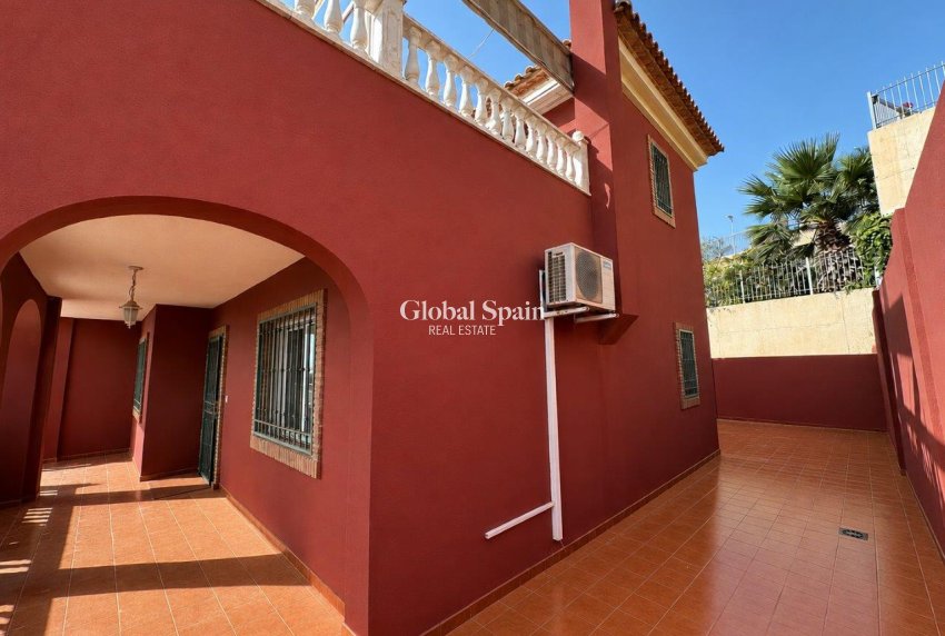 Revente - VILLA -
El Carmoli - Costa Calida