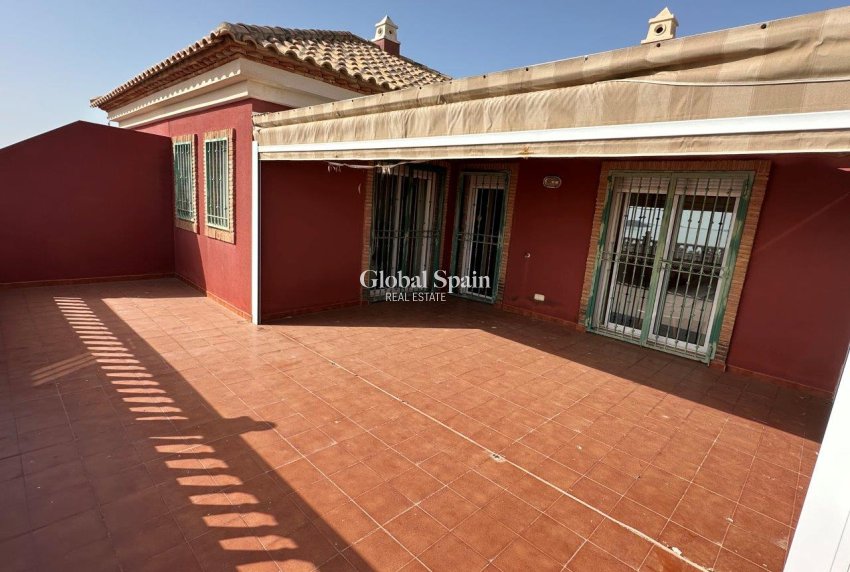 Revente - VILLA -
El Carmoli - Costa Calida
