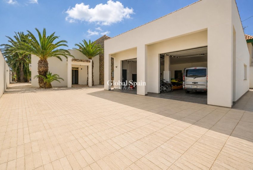 Revente - VILLA -
EL Carmoli Los Urrutias