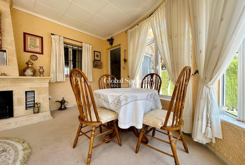 Revente - VILLA -
EL CHAPARRAL - Inland